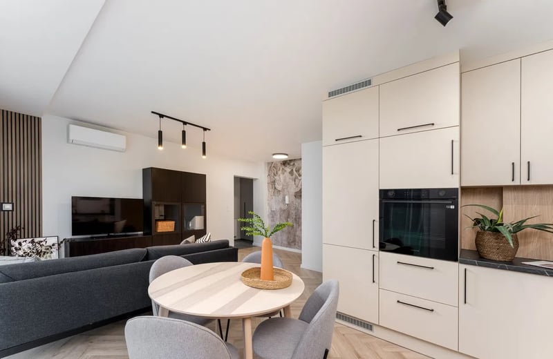 Miete einer stilvollen 4-Zimmer-Wohnung, 77 m², Stadtteil Bronowice, Krakau, Polen